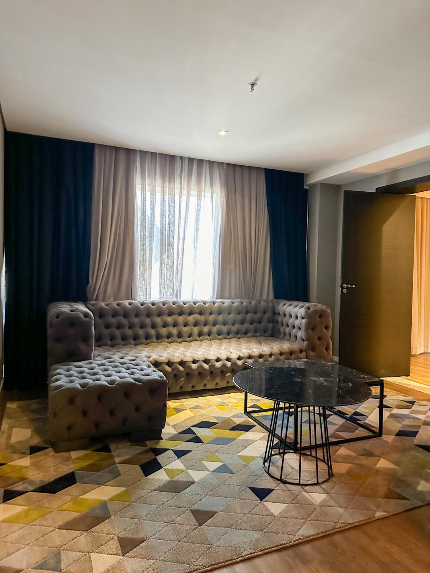 Qs Marista Hotel By Atlas Goiânia Buitenkant foto